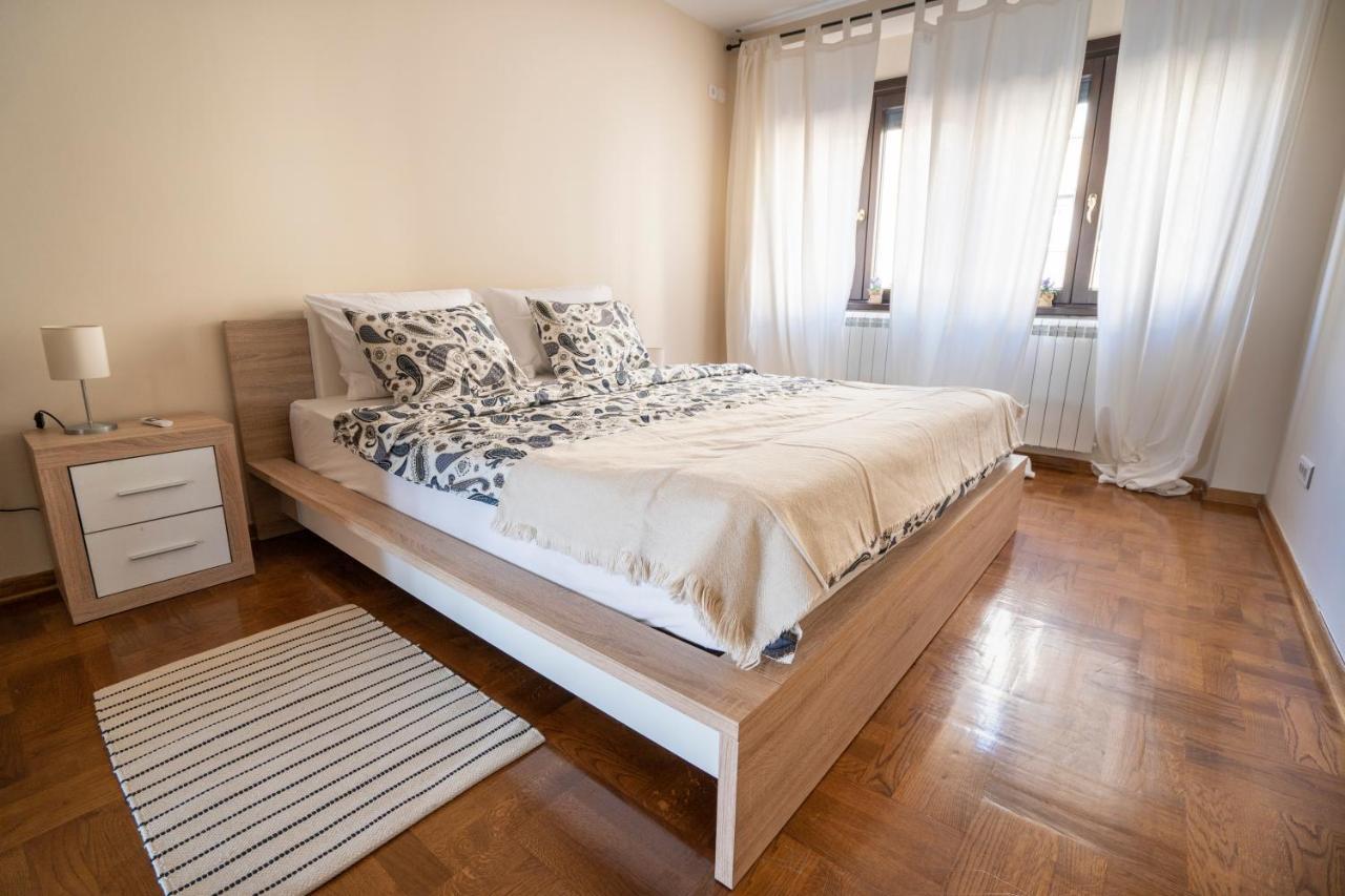 Desire, City Center Apartment Terazije Belgrado Exterior foto
